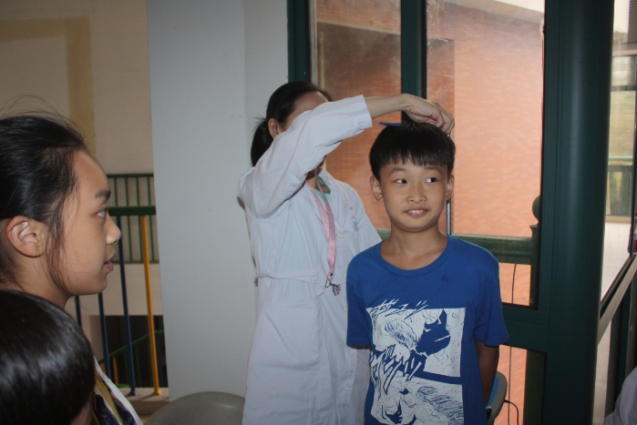 健康伴我行之2018年大关小学学生体检活动