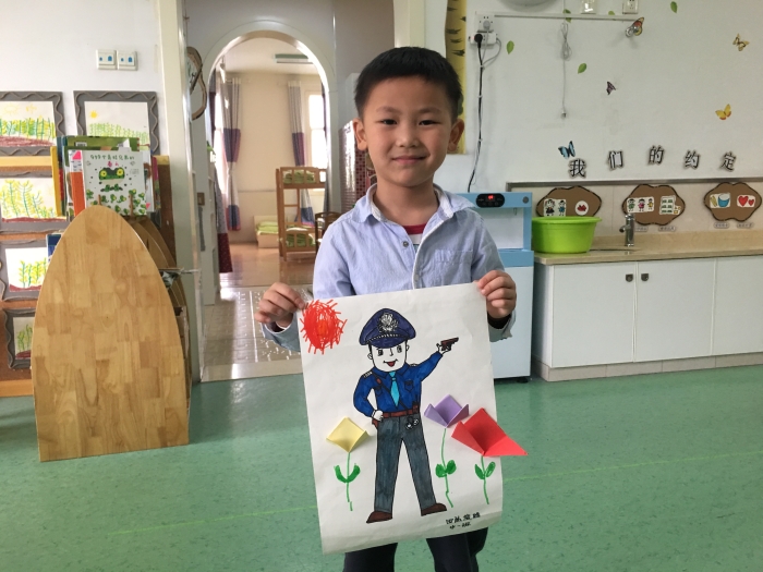 中一班幼儿作品《未来的职业》