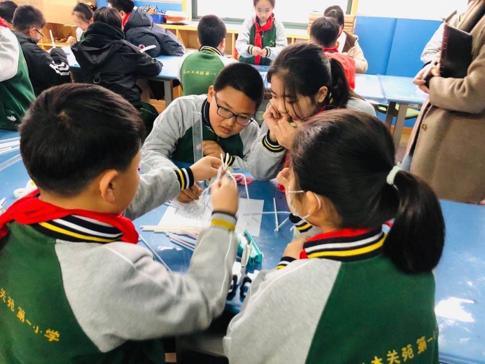 吸管搭高塔 趣玩stem